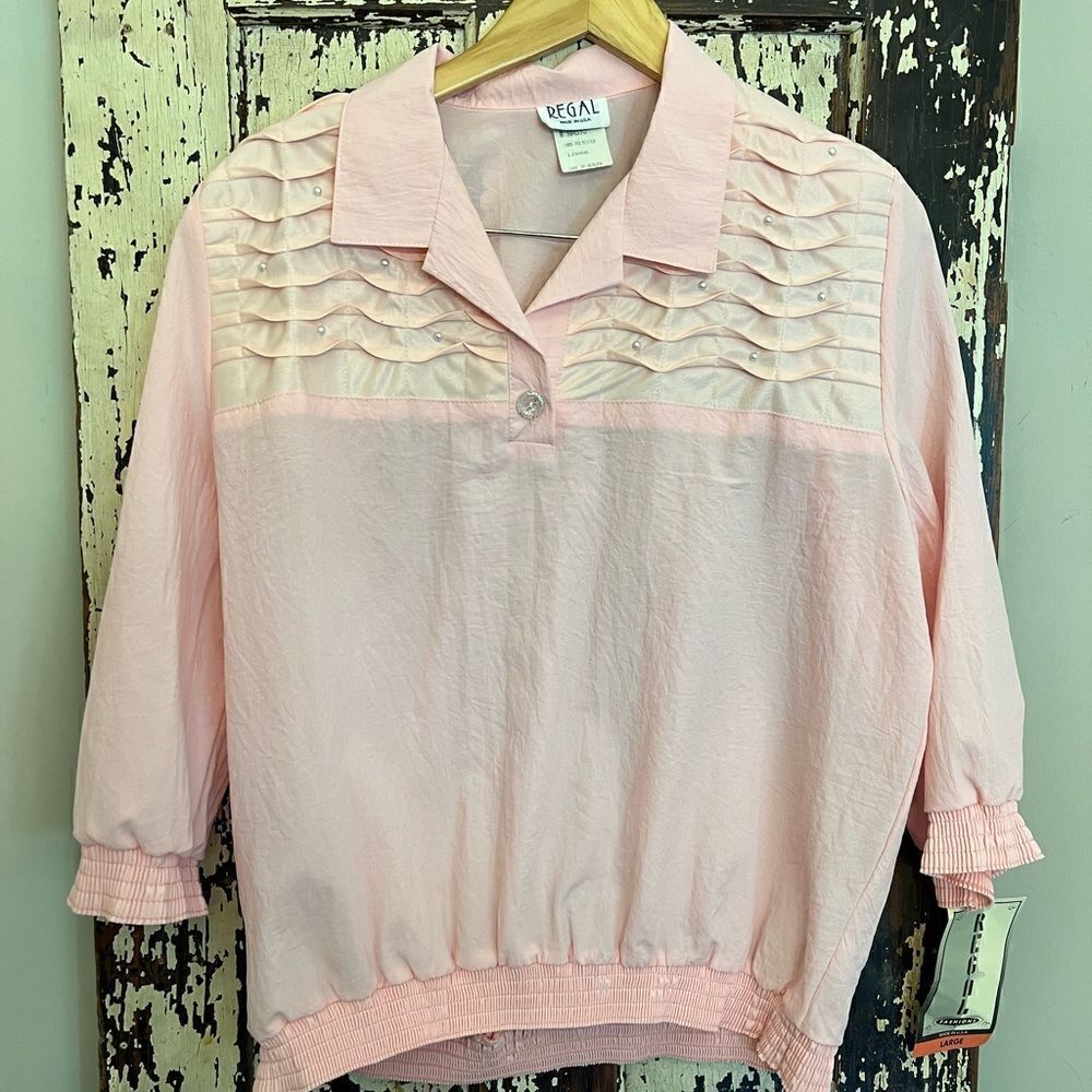 Women’s Vintage NWT Regal Pink polyester Blouse. Size L.